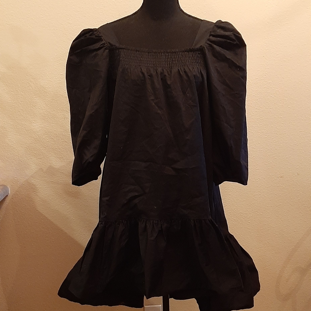 H&M black puffy sleeve dress